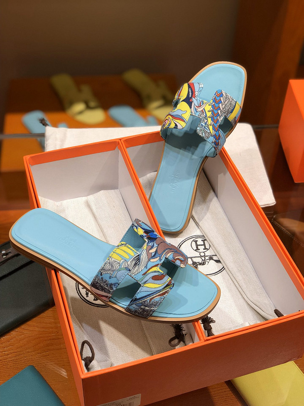 ORAN SANDAL