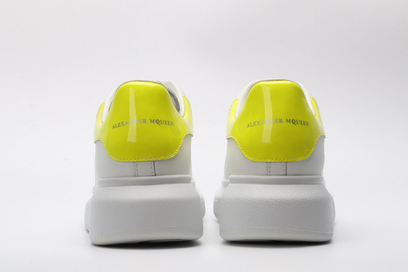 MCQUEEN OVERSIZED SNEAKER