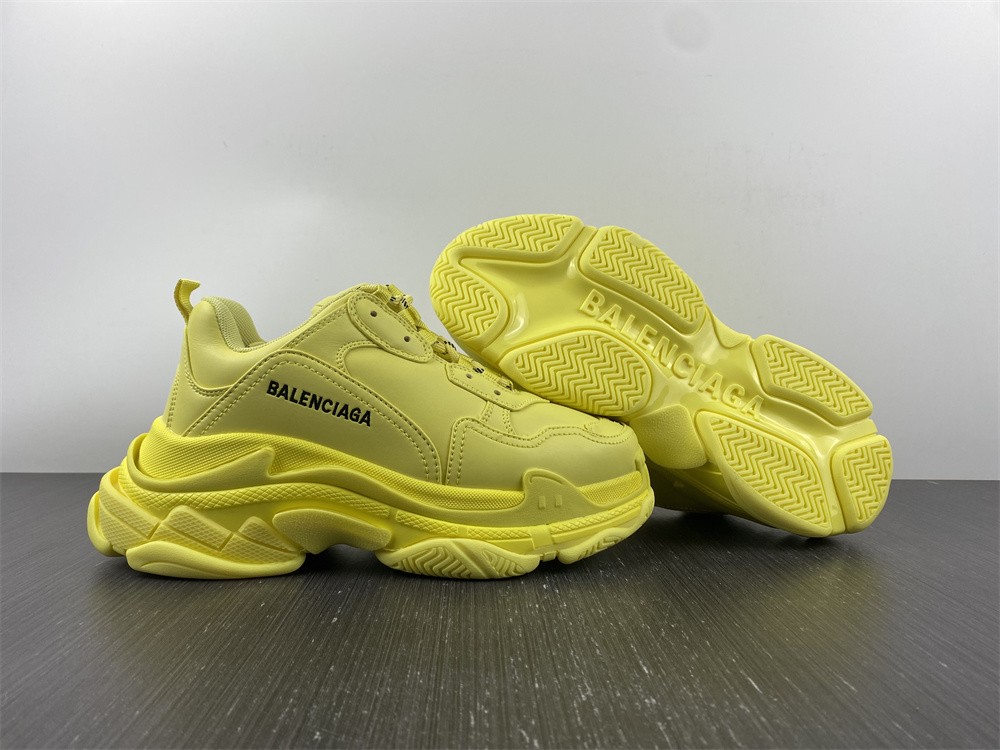 Balenciaga TRIPLE S TRAINER
