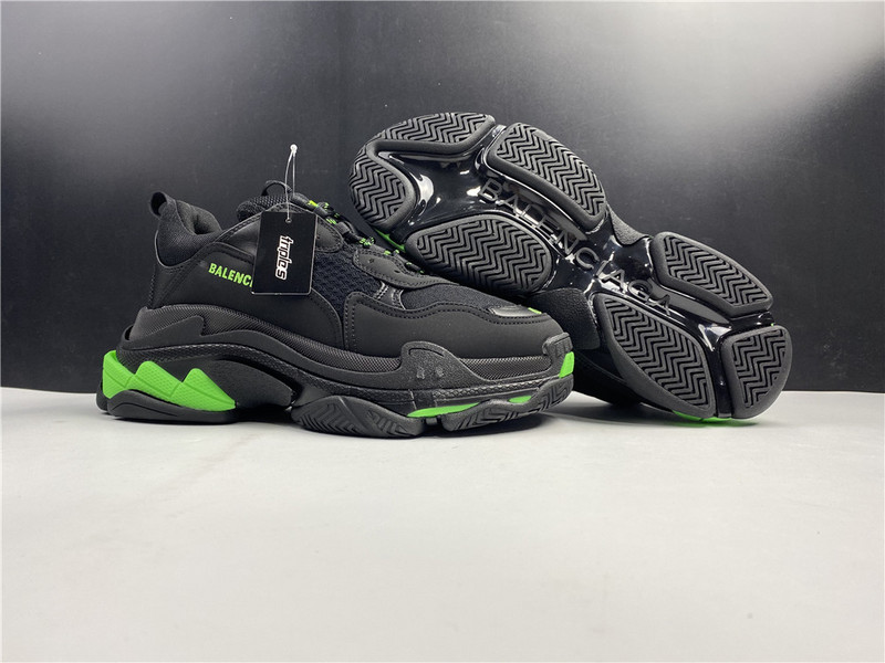 Balenciaga TRIPLE S TRAINER