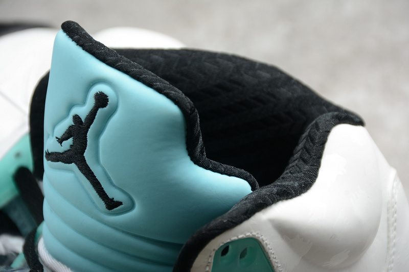 Air Jordan 5 Retro 