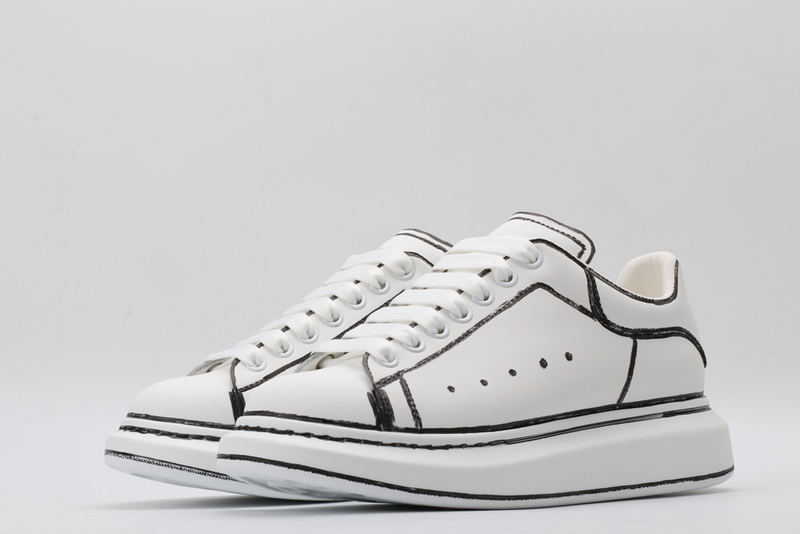 MCQUEEN OVERSIZED SNEAKER