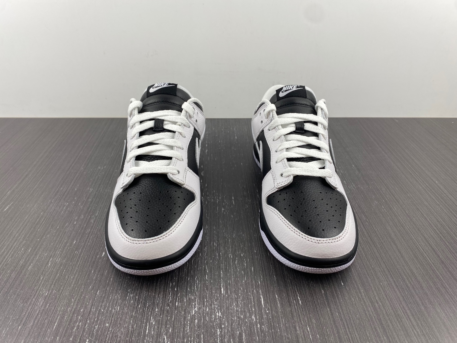 Nike Dunk Low Retro Reverse Panda FD9064-011