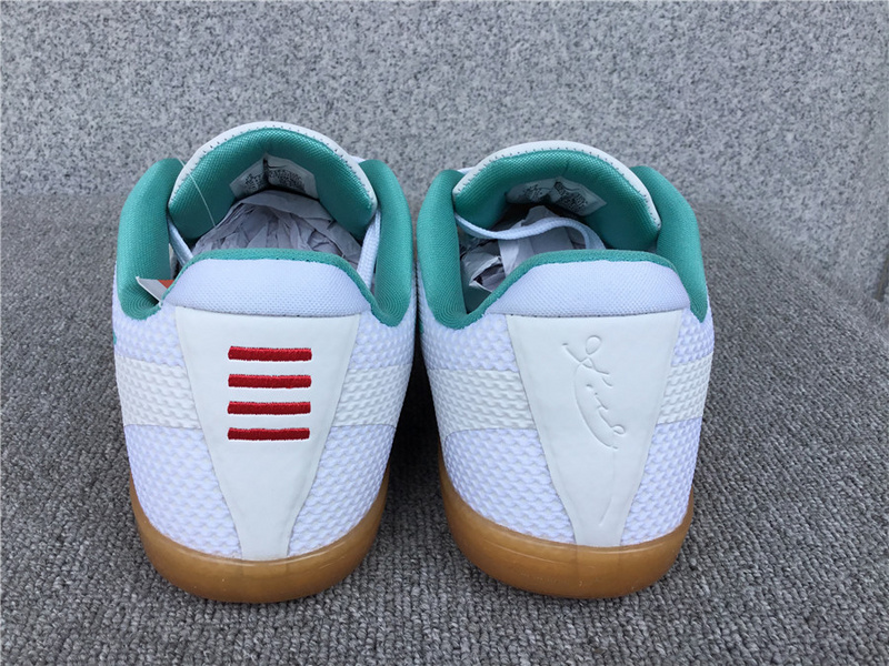 Nike  Kobe 11 EP 