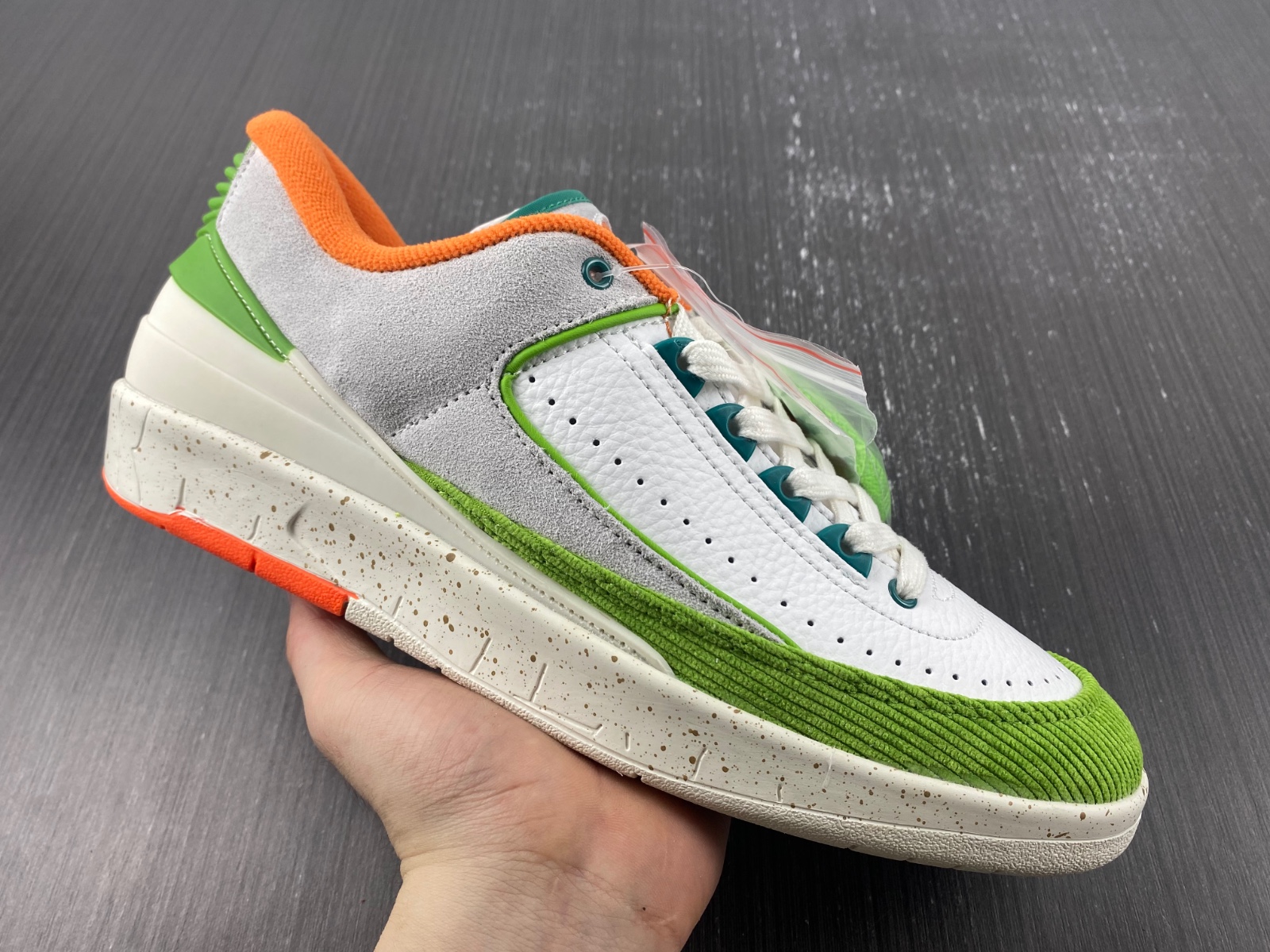 Titan x Air Jordan 2 Low DV6206-183