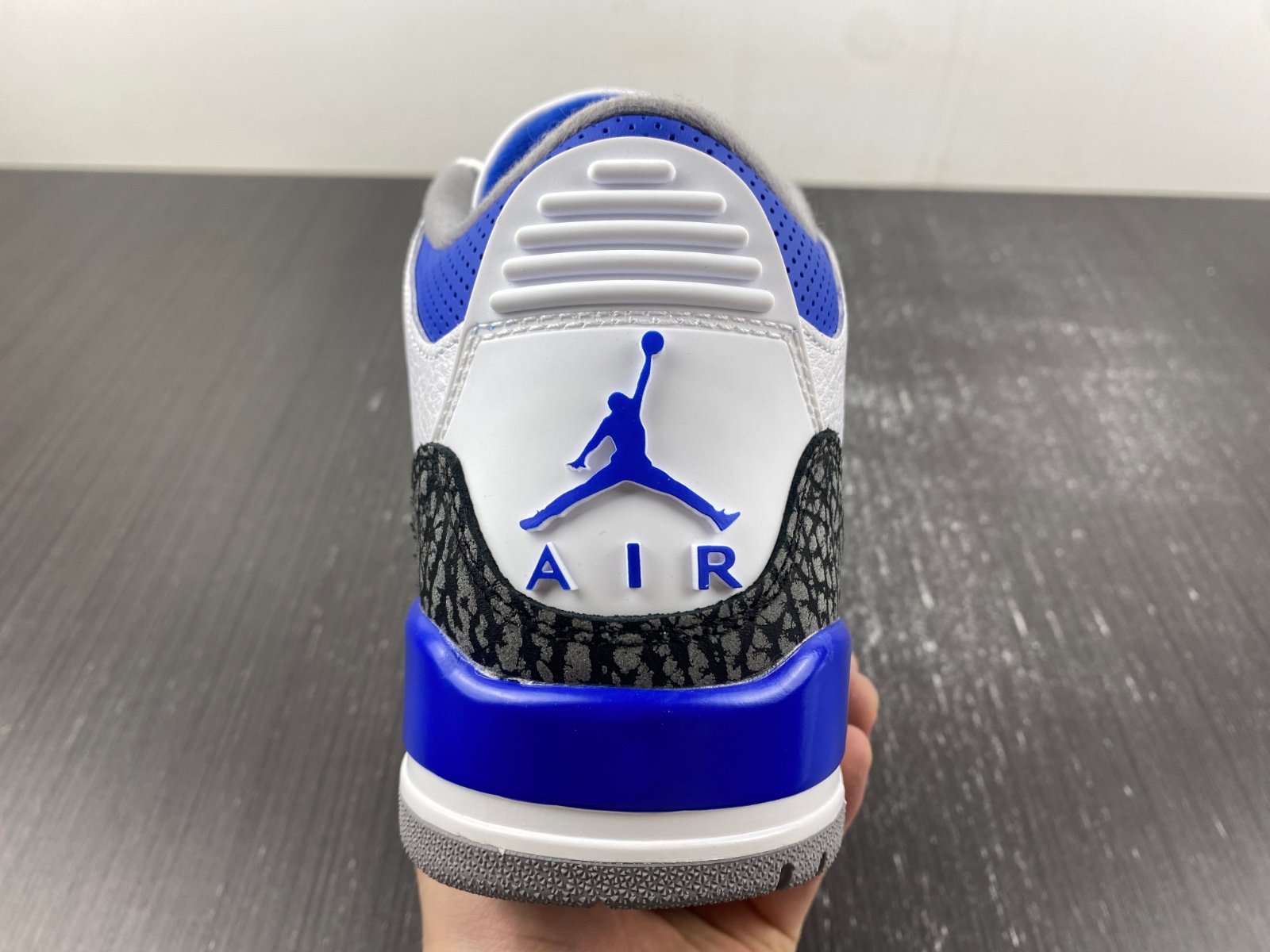 Air Jordan 3 Retro