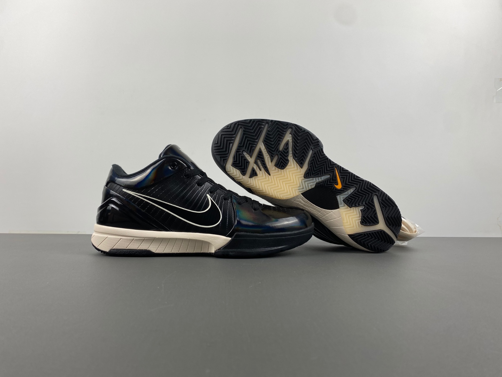 UNDEFEATED x Nike Kobe 4 Protro   CQ3869-001