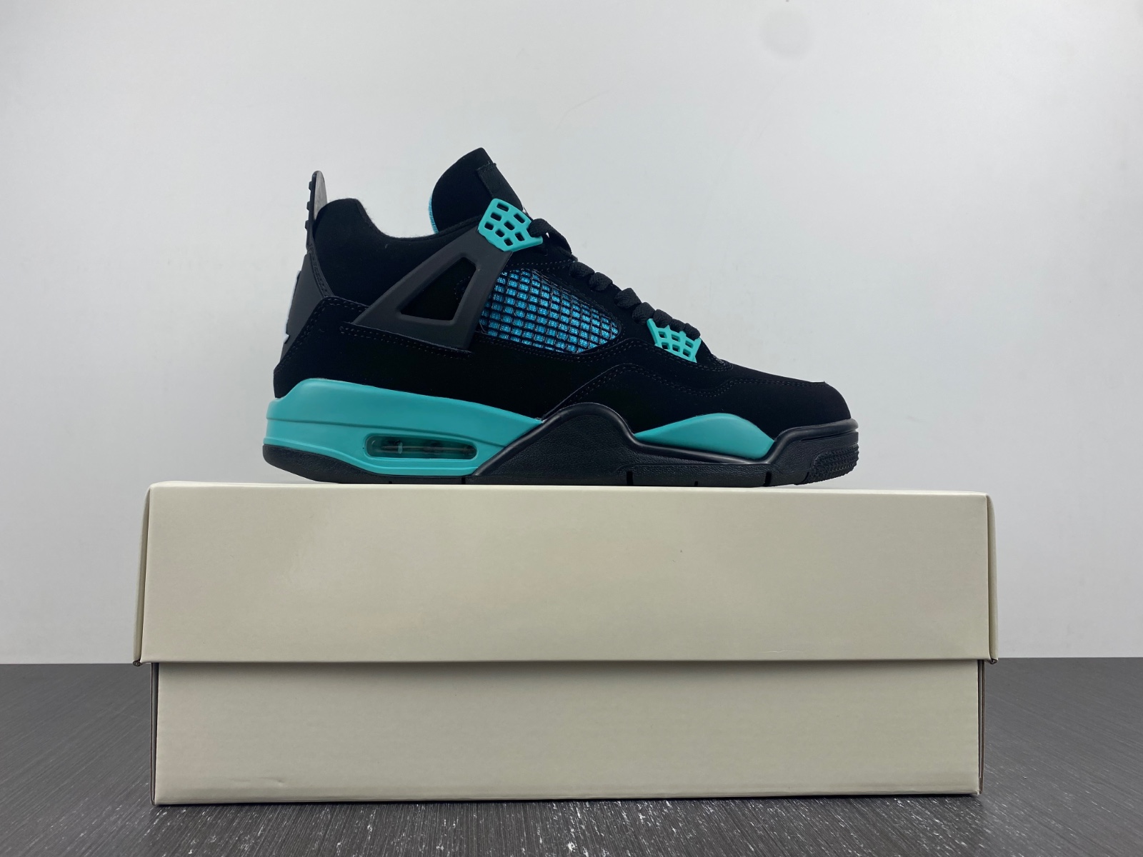 Nike Air Jordan 4 customize