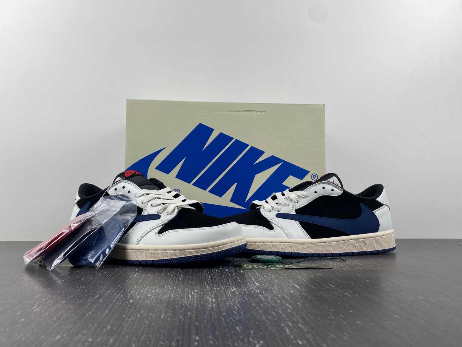Travis Scott x Air Jordan 1 Low custom