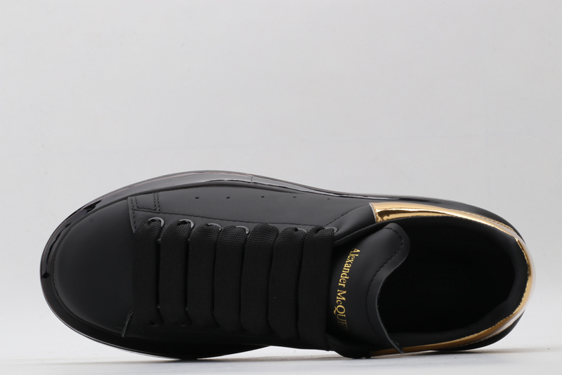 MCQUEEN OVERSIZED SNEAKER