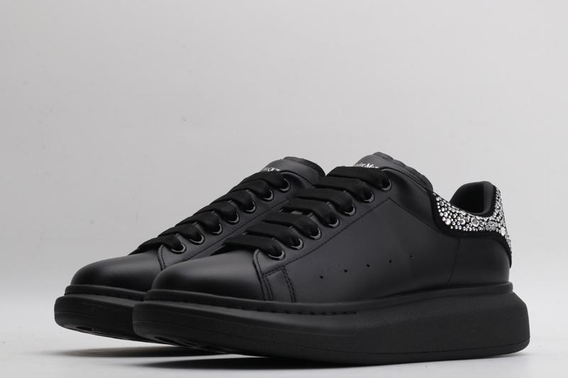 MCQUEEN OVERSIZED SNEAKER