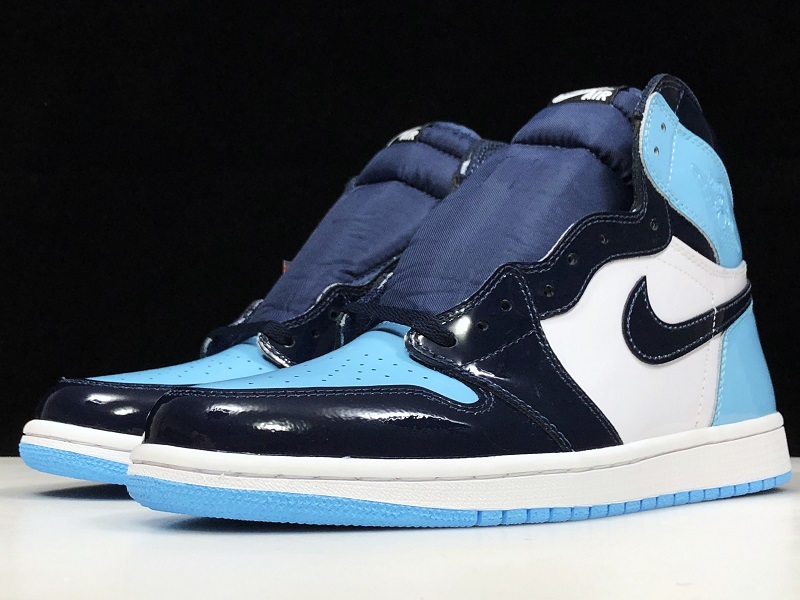 AIR JORDAN 1 RETRO HIGH OG 