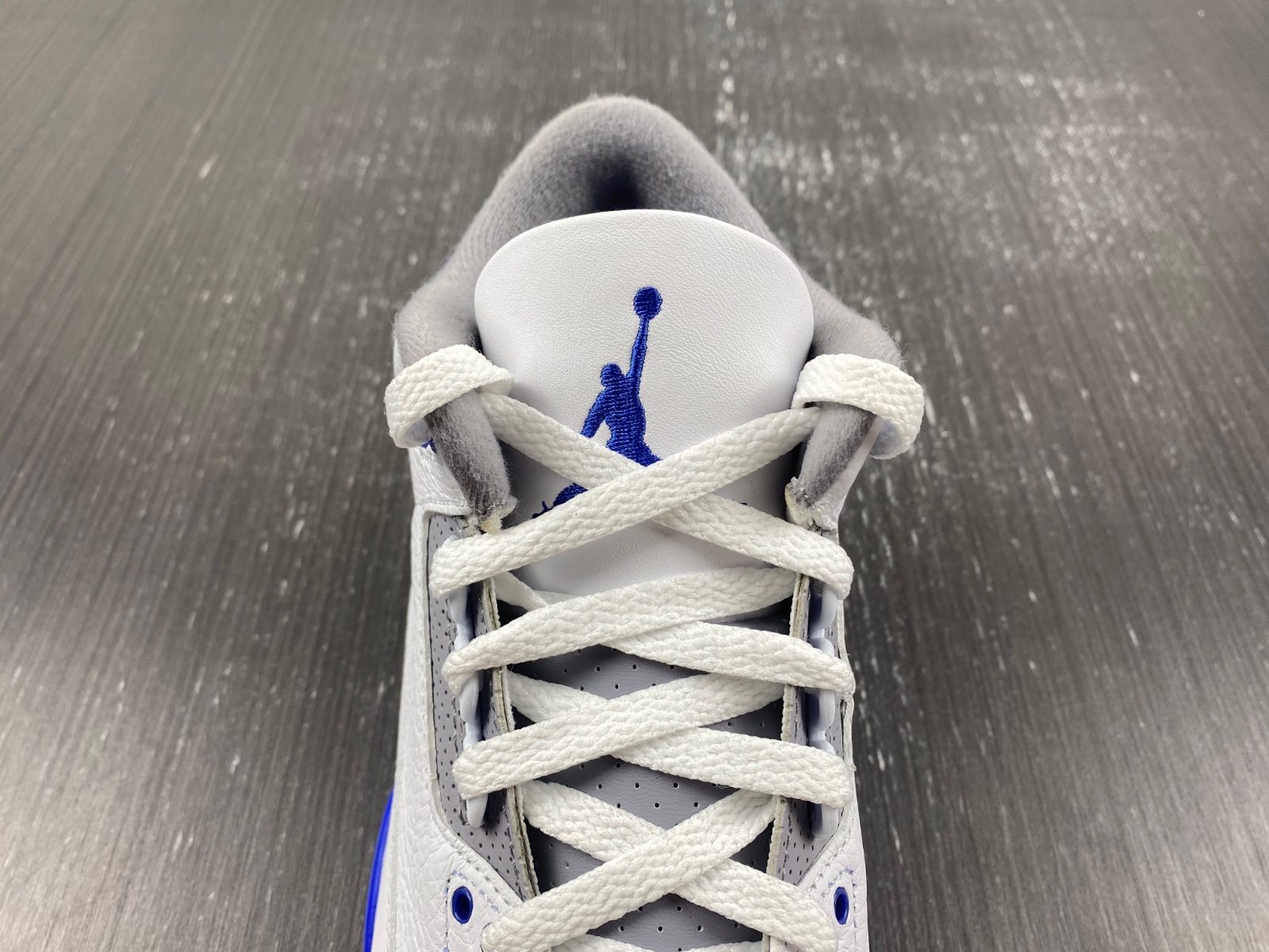 Air Jordan 3 Retro