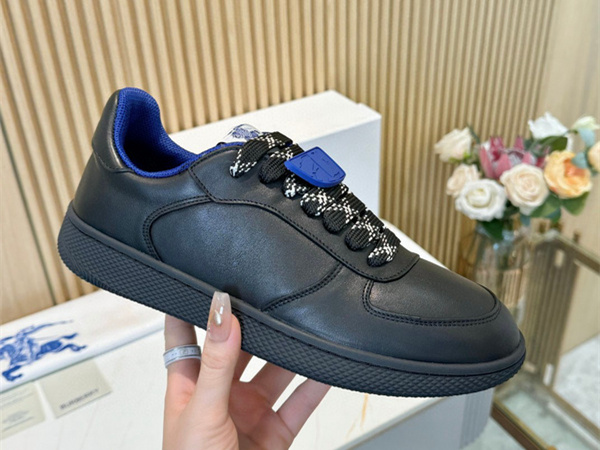 Burberry Check Terrace Sneakers BBR--3010