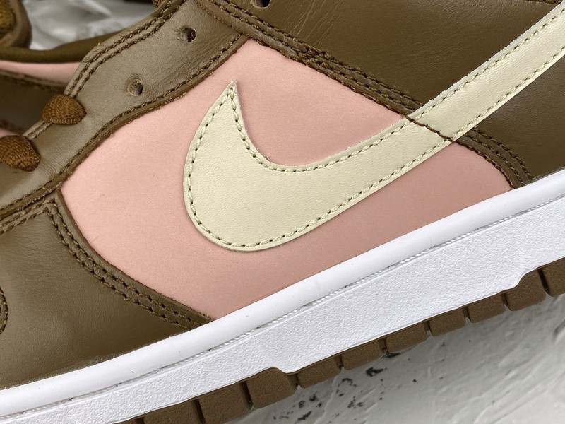 Stüssy x Dunk Low Pro SB
