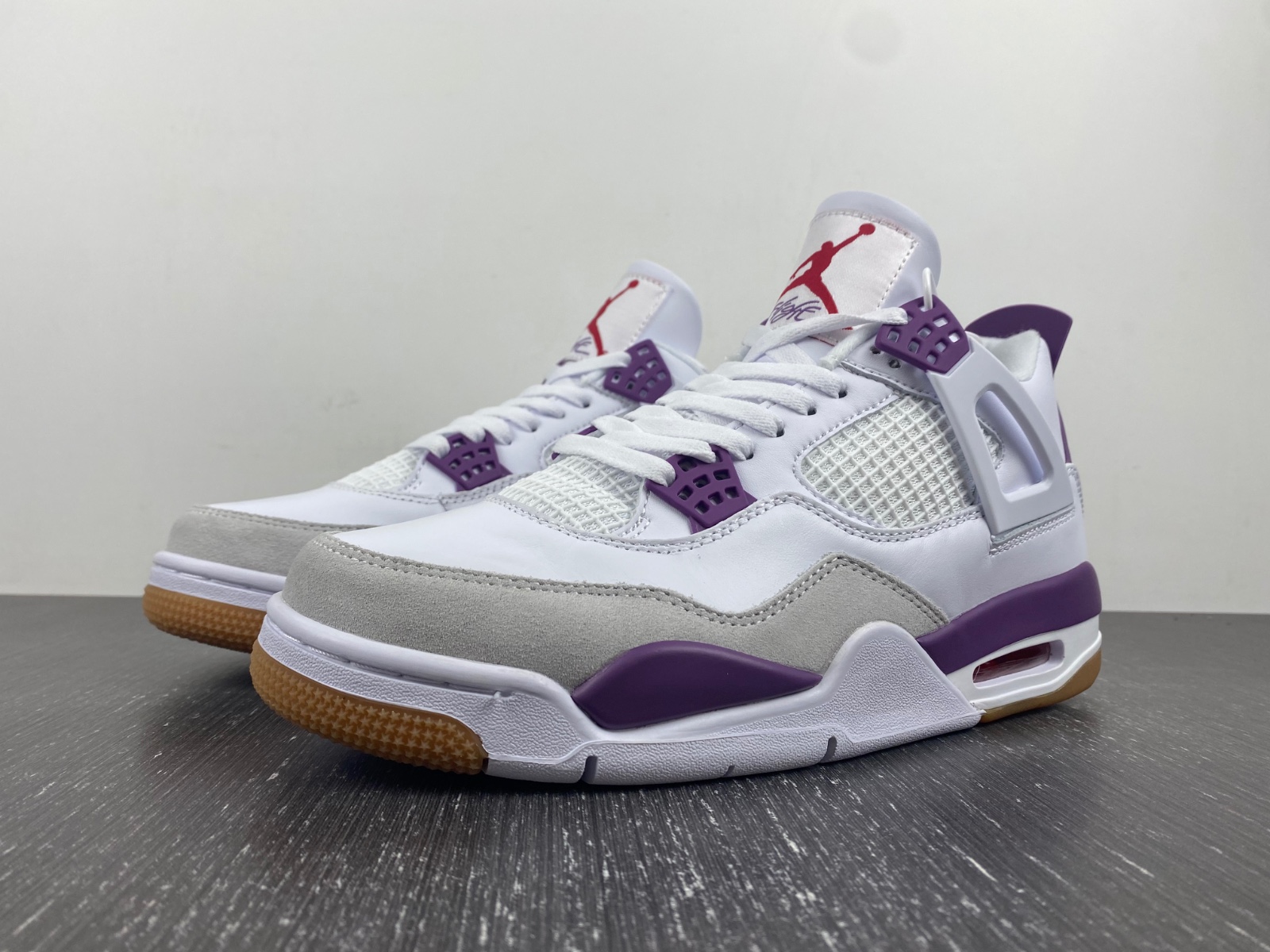 Nike SB x Air Jordan 4 customize