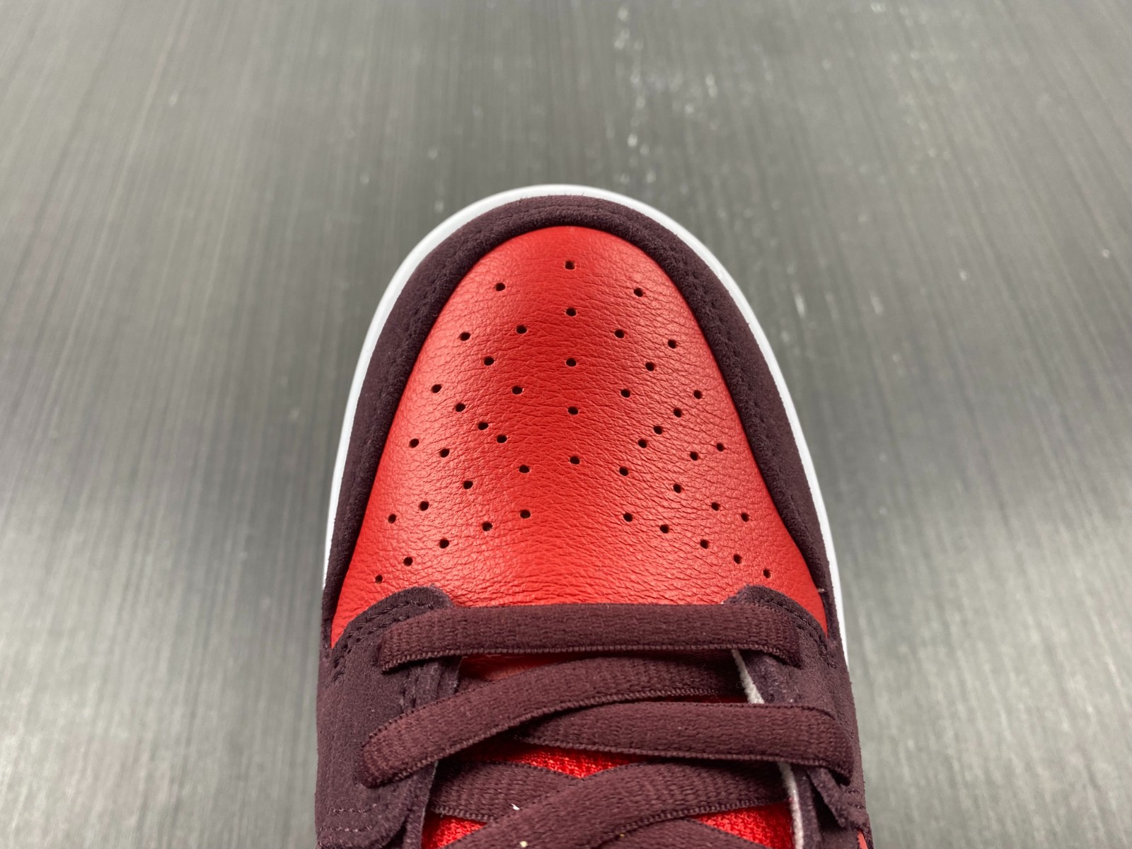 Nike SB Dunk Low Cherry  DM0807-600