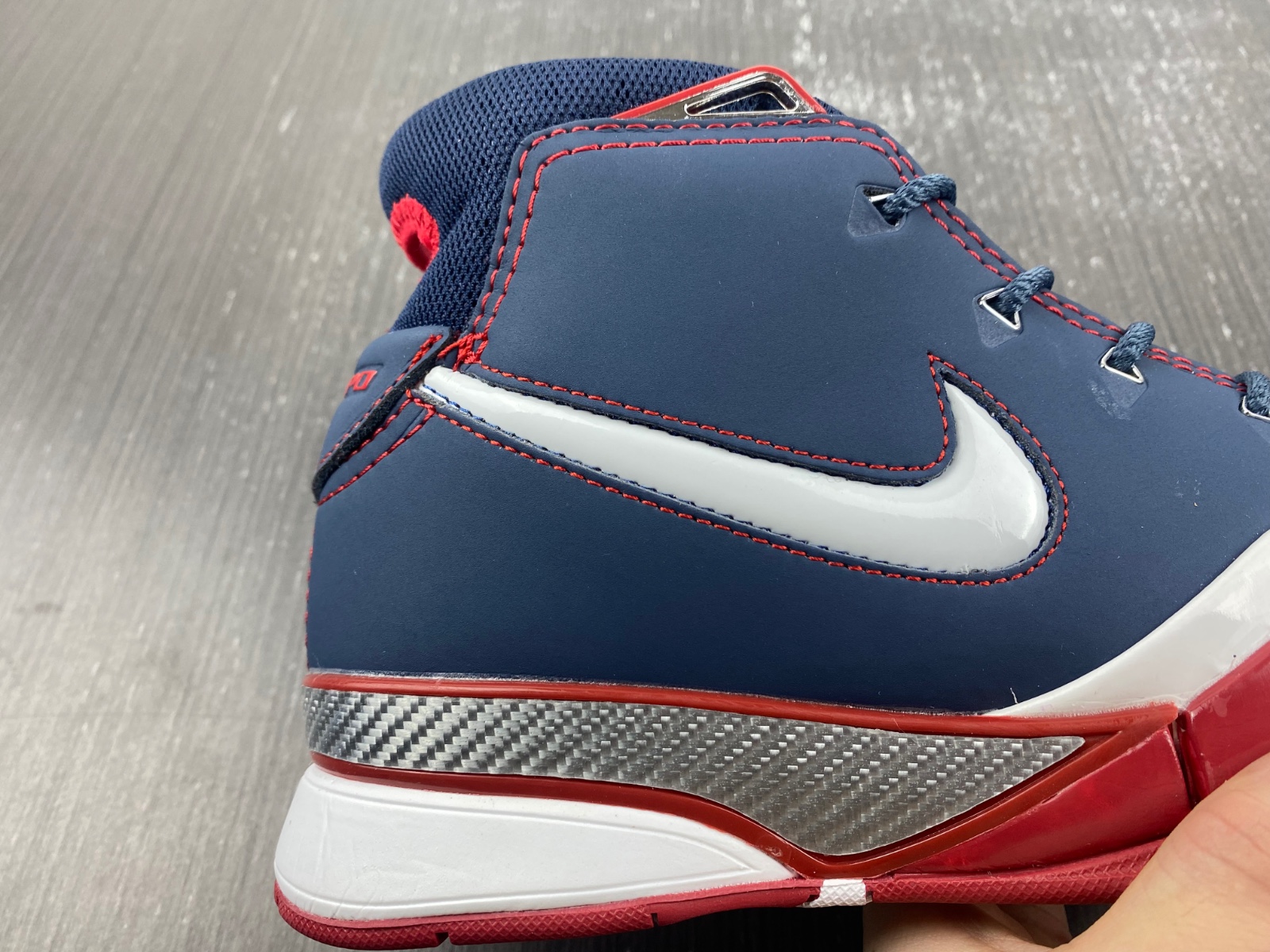 Nike Zoom Kobe 1 Protro