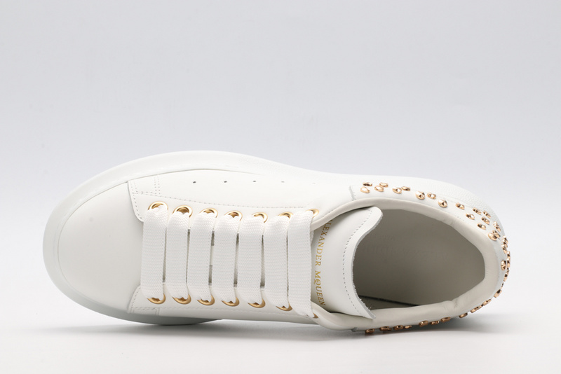 MCQUEEN OVERSIZED SNEAKER