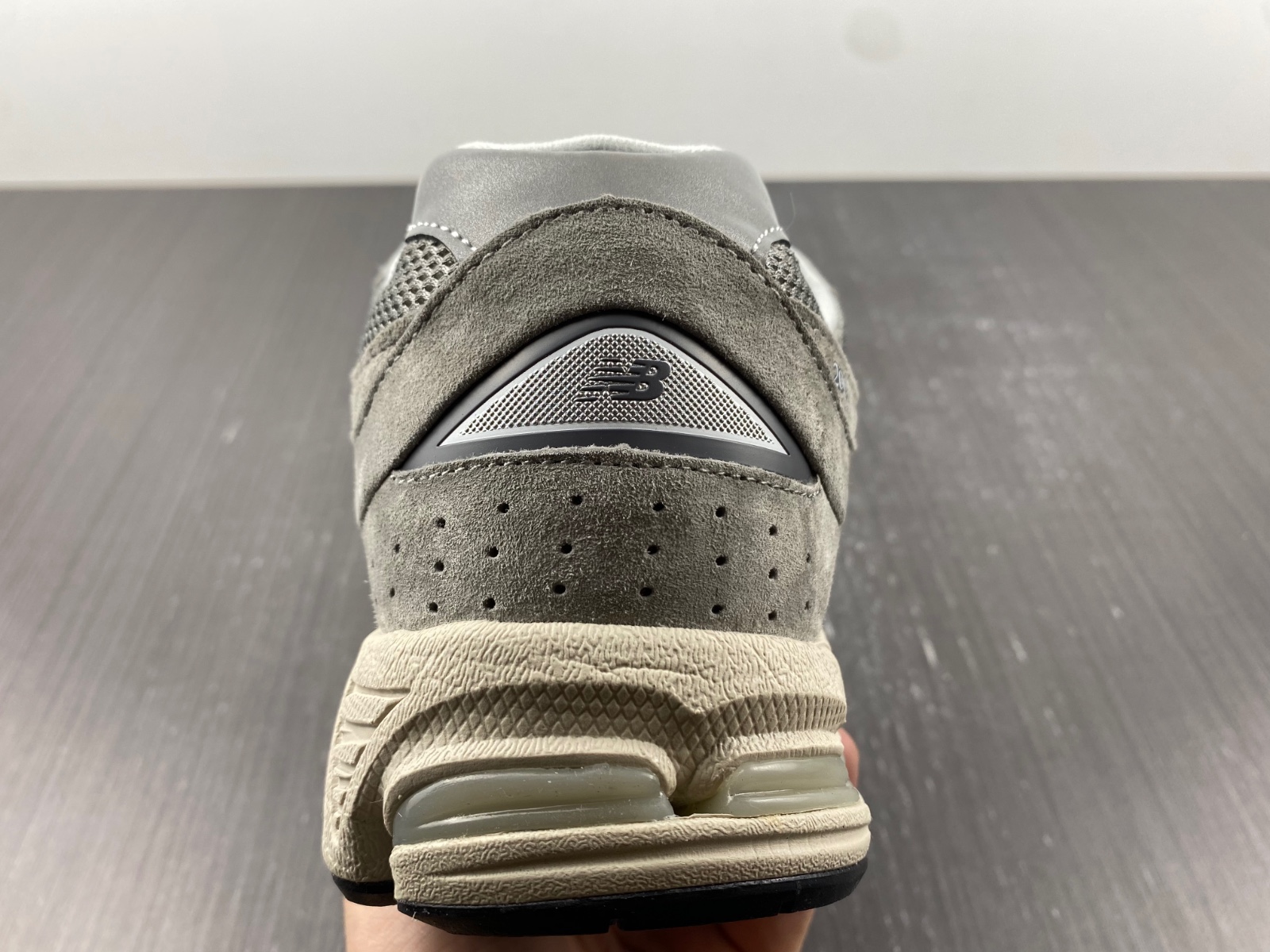 New Balance 2002R Marblehead Light Aluminum - ML2002RC