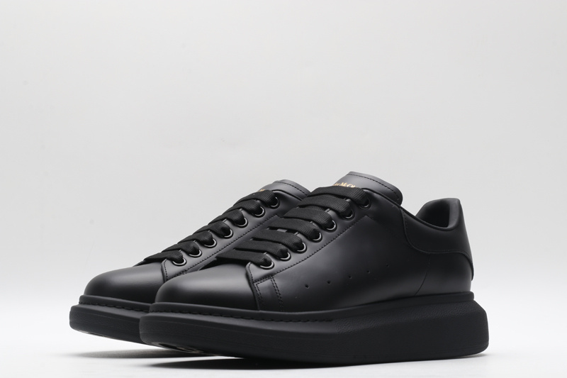 MCQUEEN OVERSIZED SNEAKER