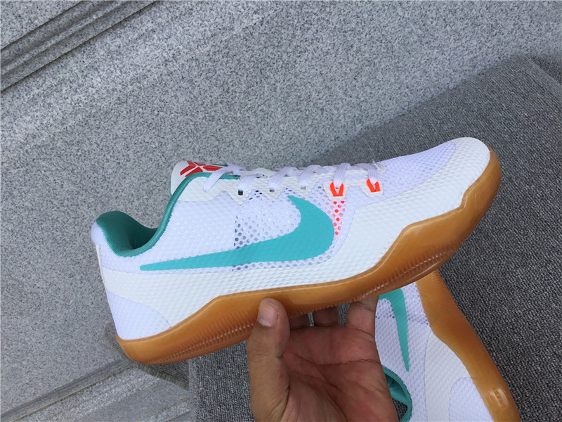 Nike  Kobe 11 EP 