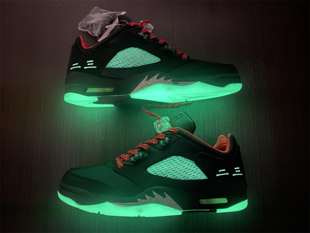 Air Jordan 5 Retro Anthracite DM4640-036