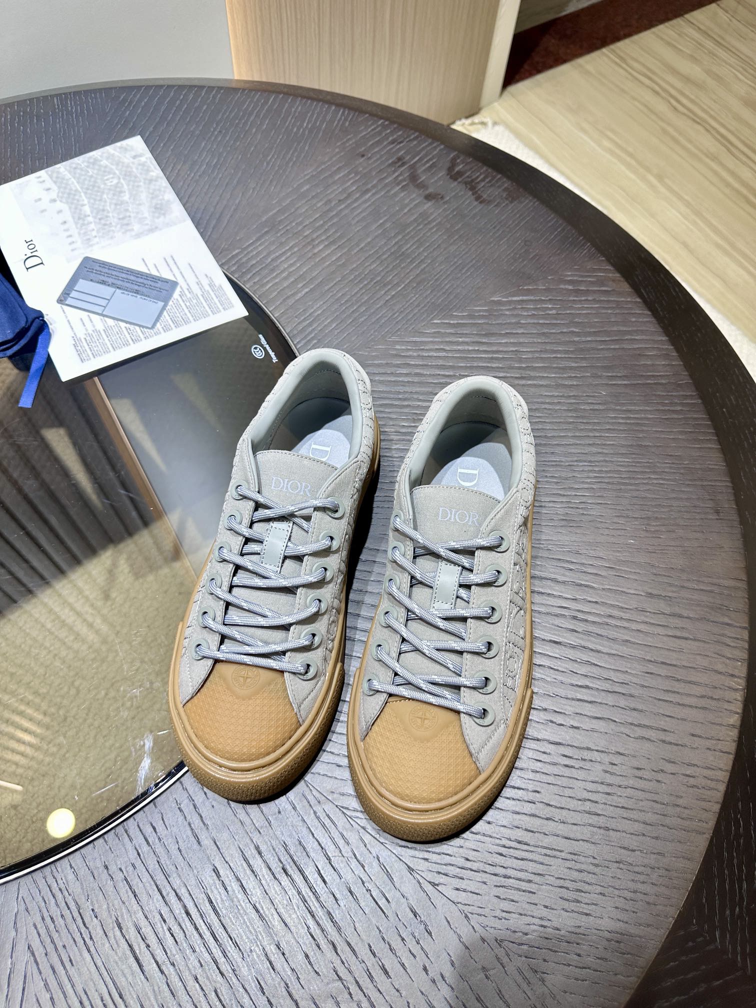 DIOR B33 SNEAKER