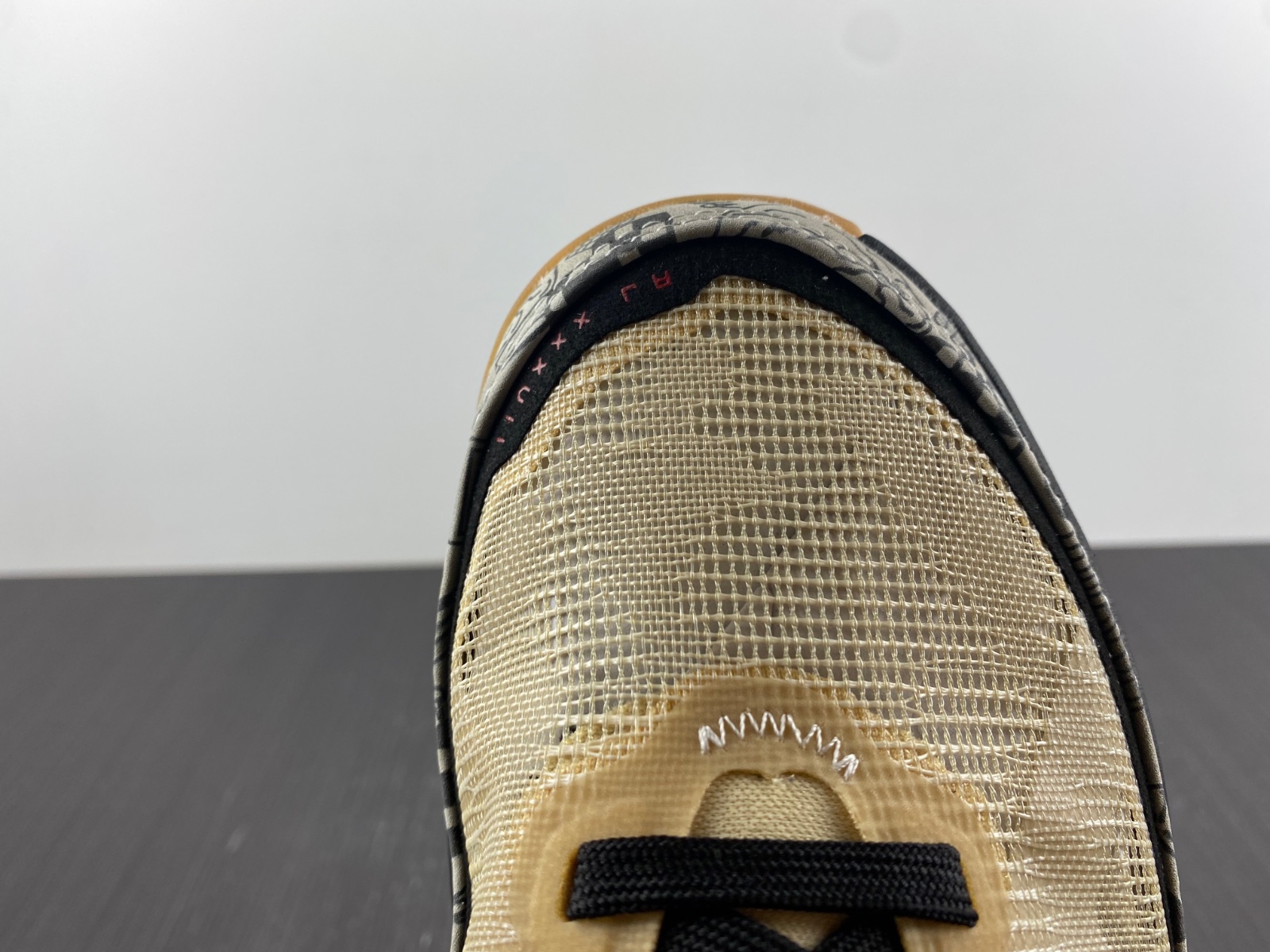 AIR JORDAN 37 