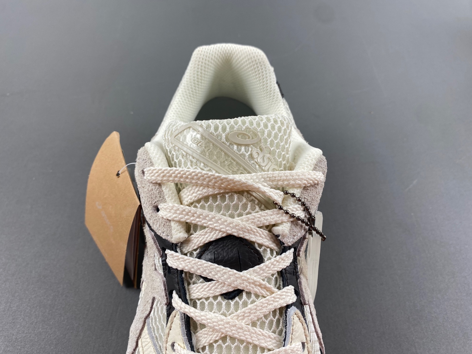 ASICS sneaker