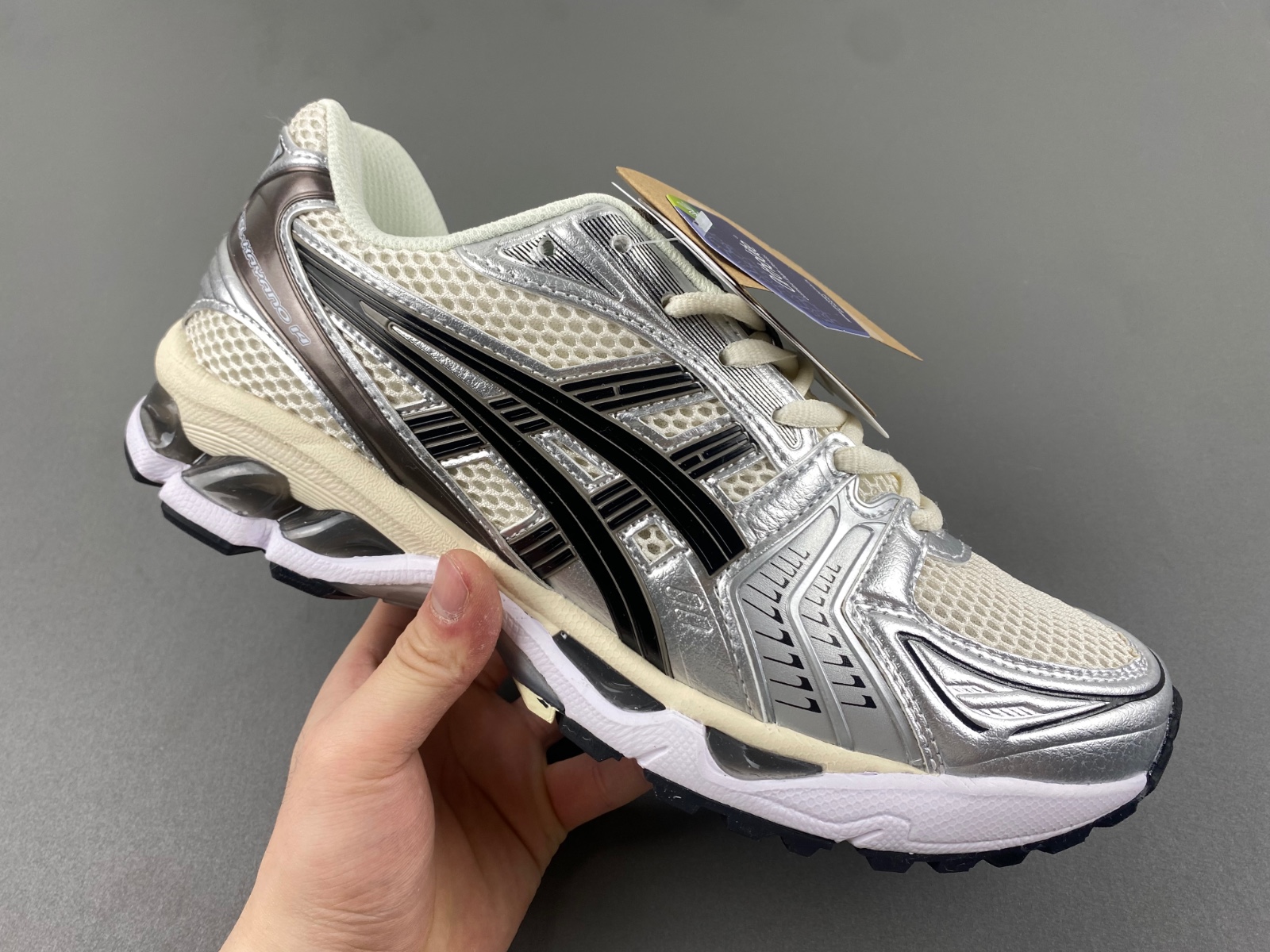 ASICS sneaker