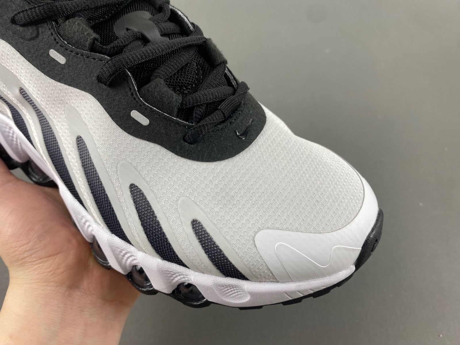 Nike Air Max DN 8