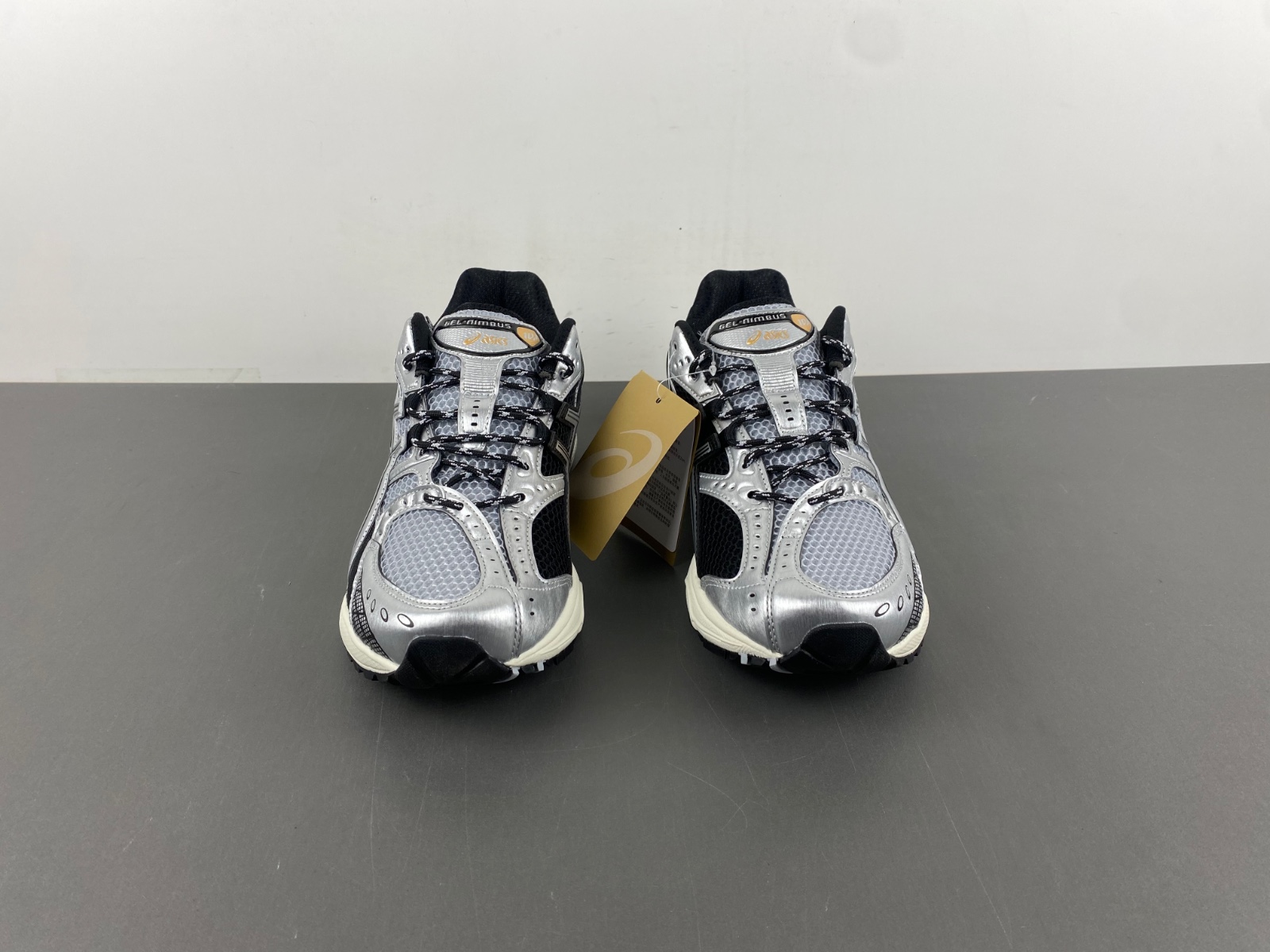 ASICS sneaker