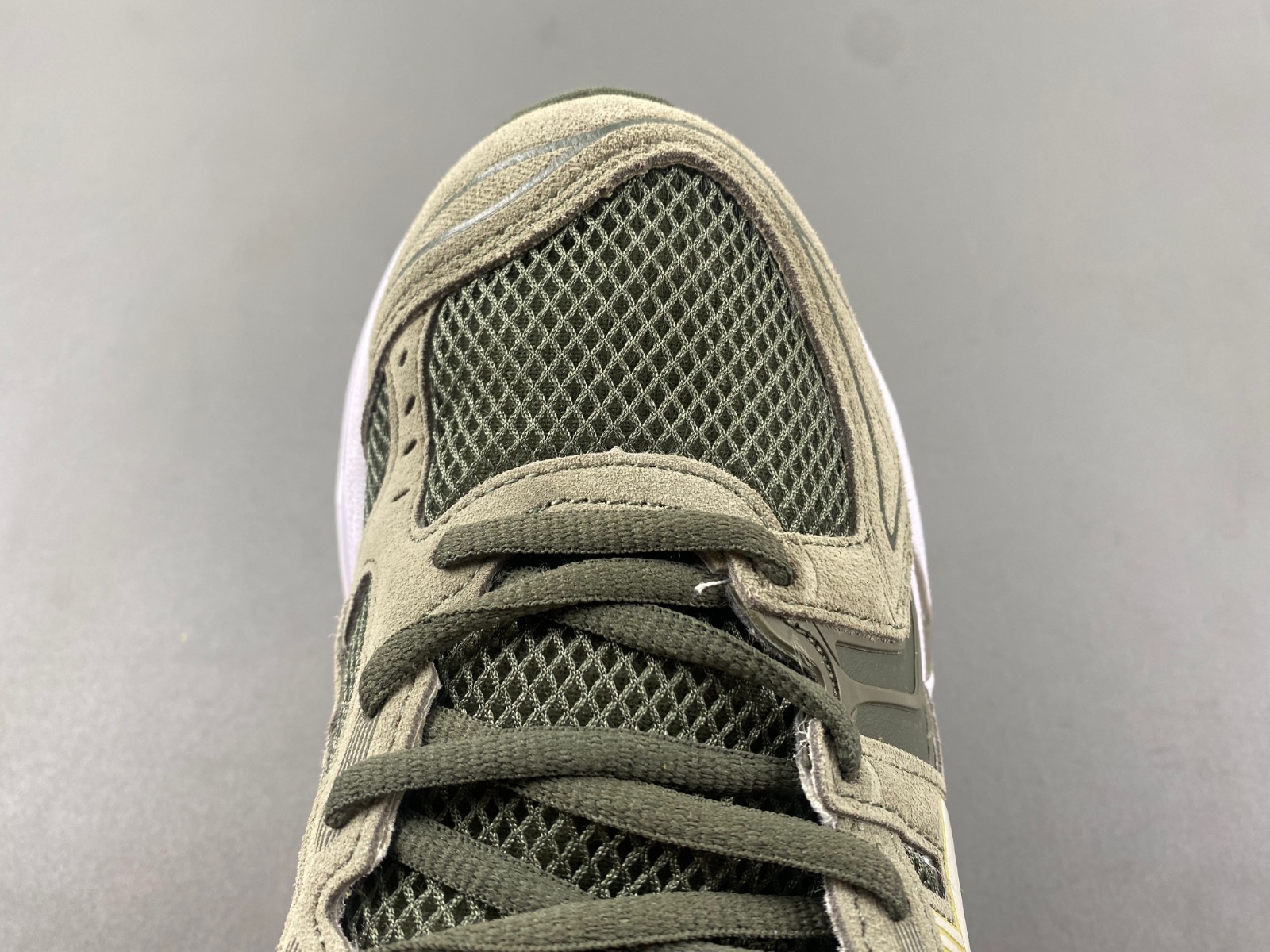 ASICS sneaker