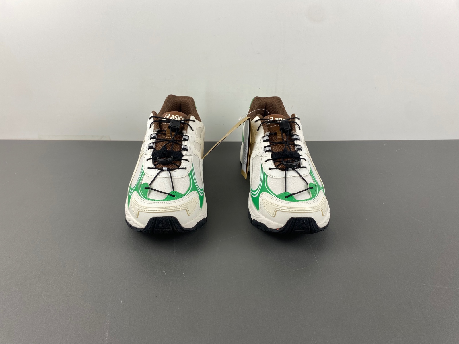 ASICS sneaker