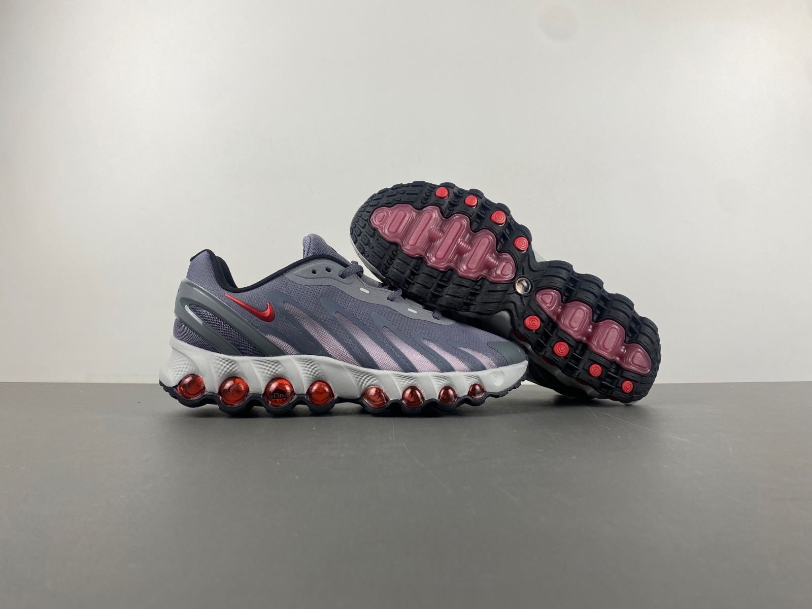 Nike Air Max DN 8