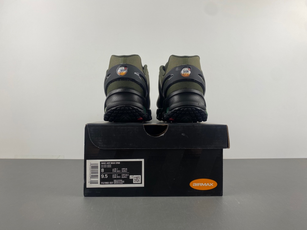Nike Air Max DN 8