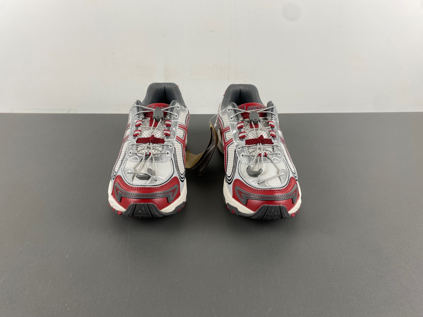 ASICS sneaker