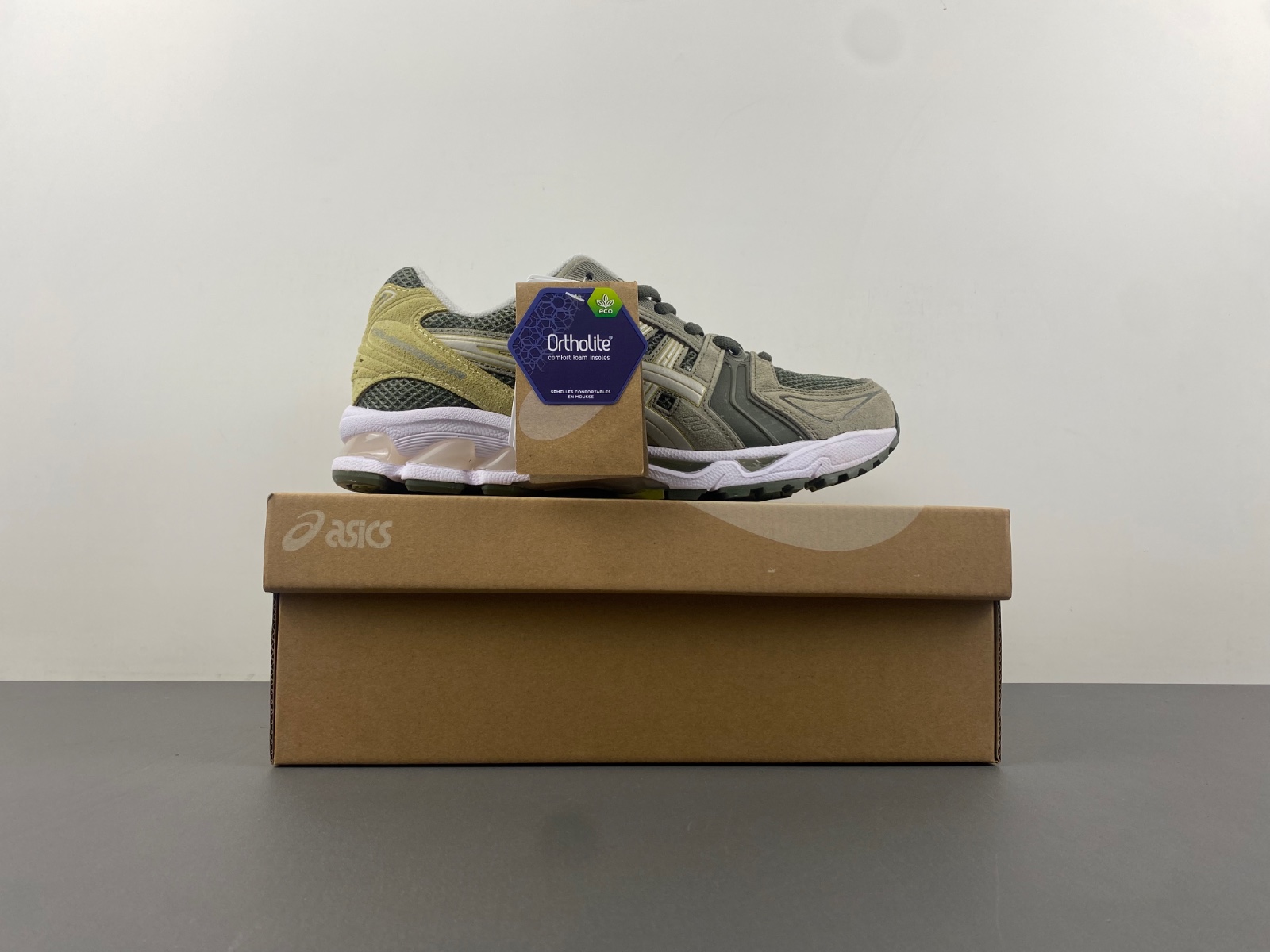 ASICS sneaker