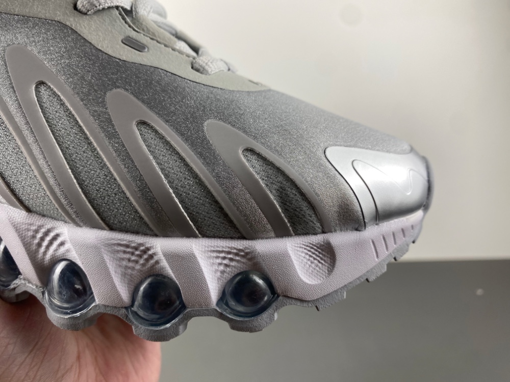 Nike Air Max DN 8
