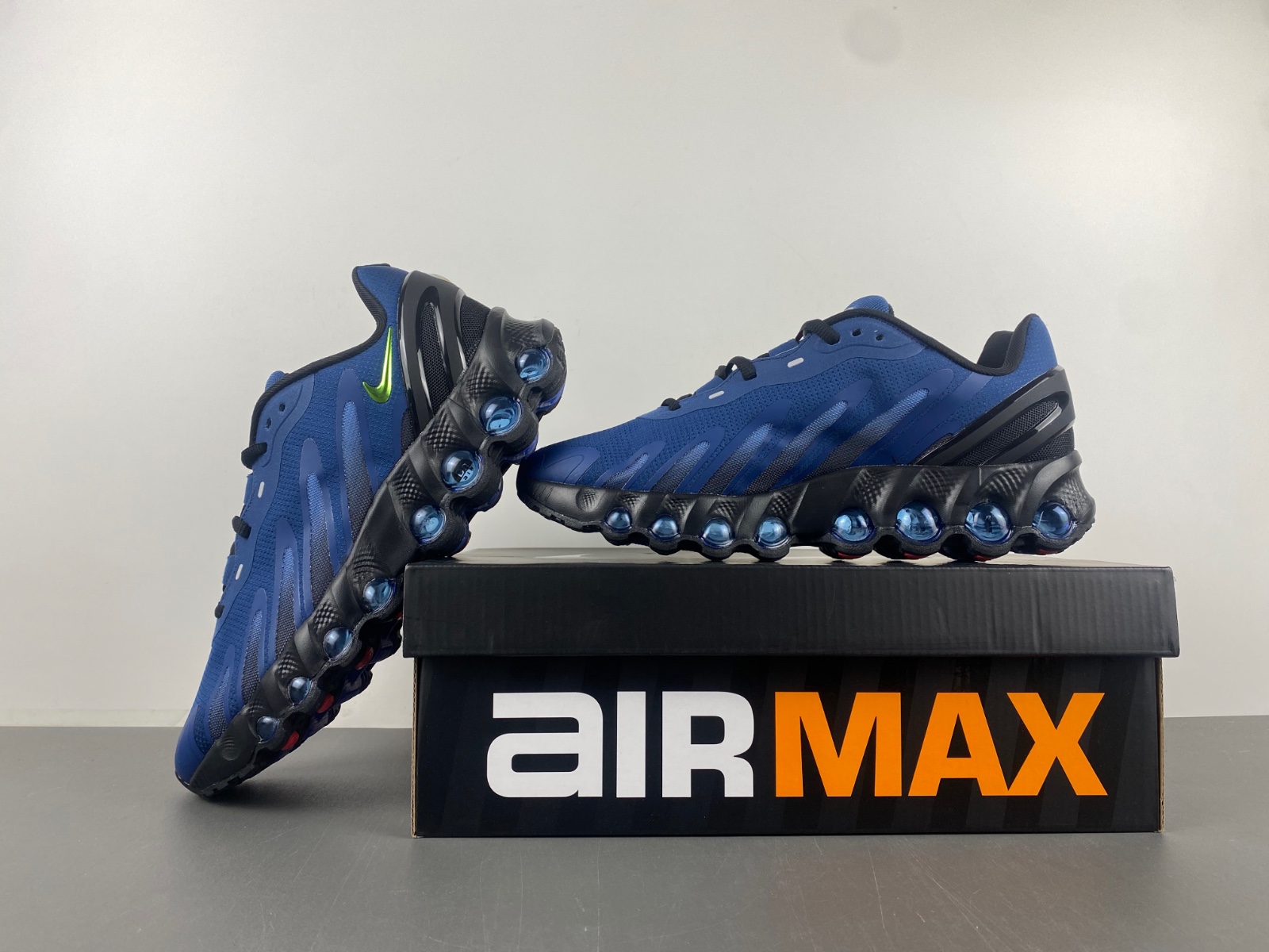 Nike Air Max DN 8