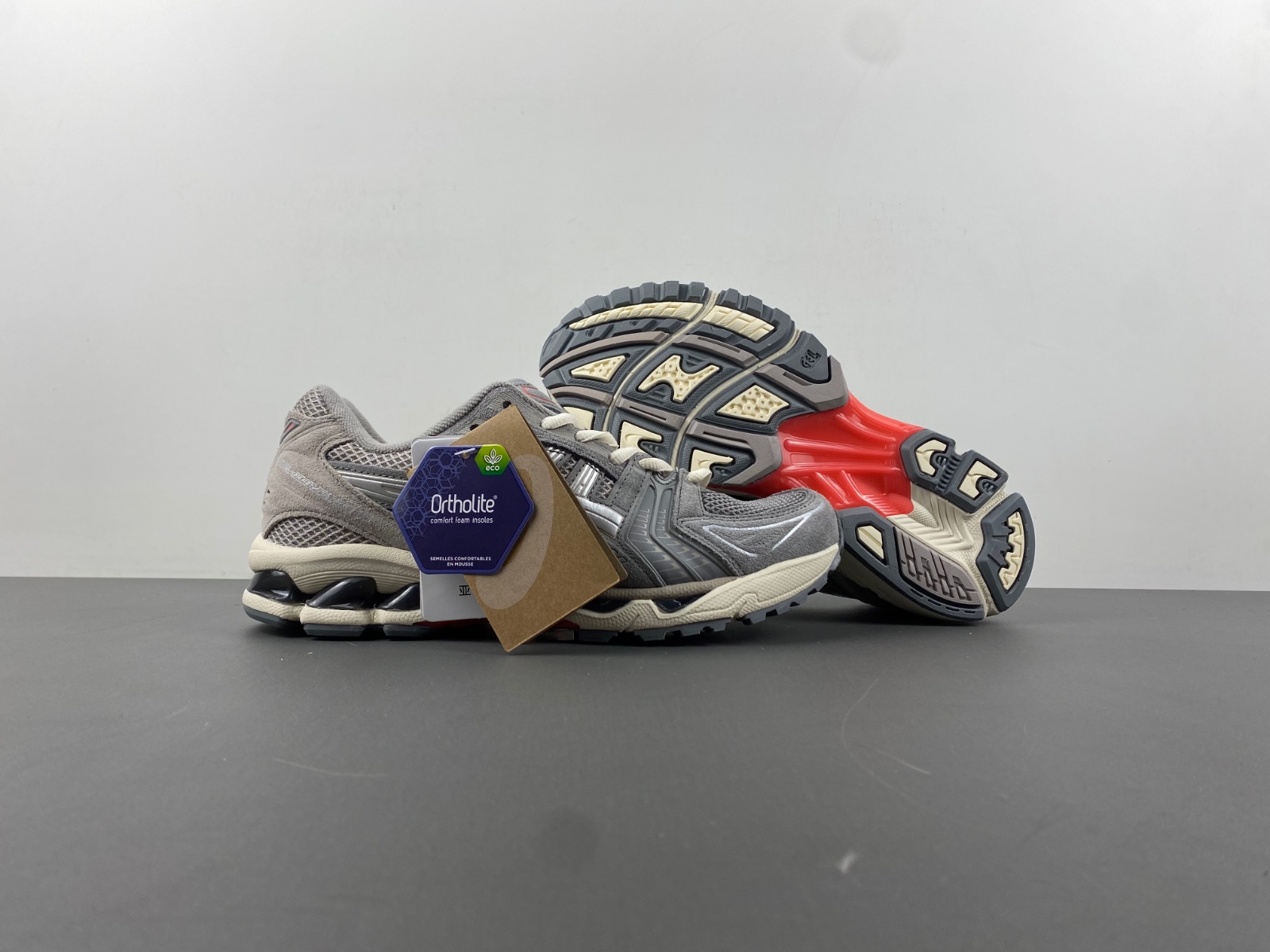 ASICS sneaker