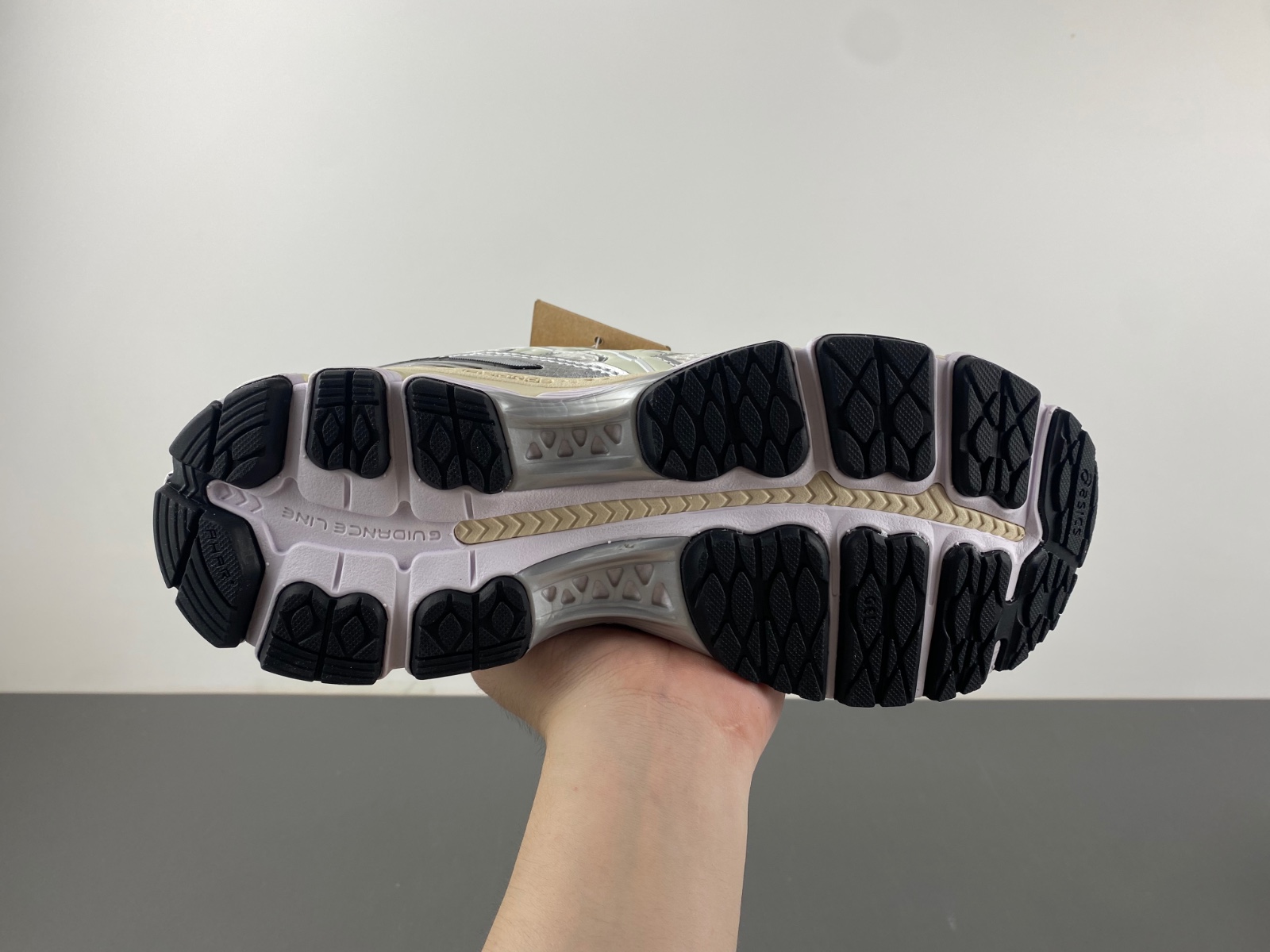 ASICS sneaker
