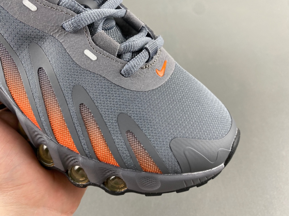 Nike Air Max DN 8