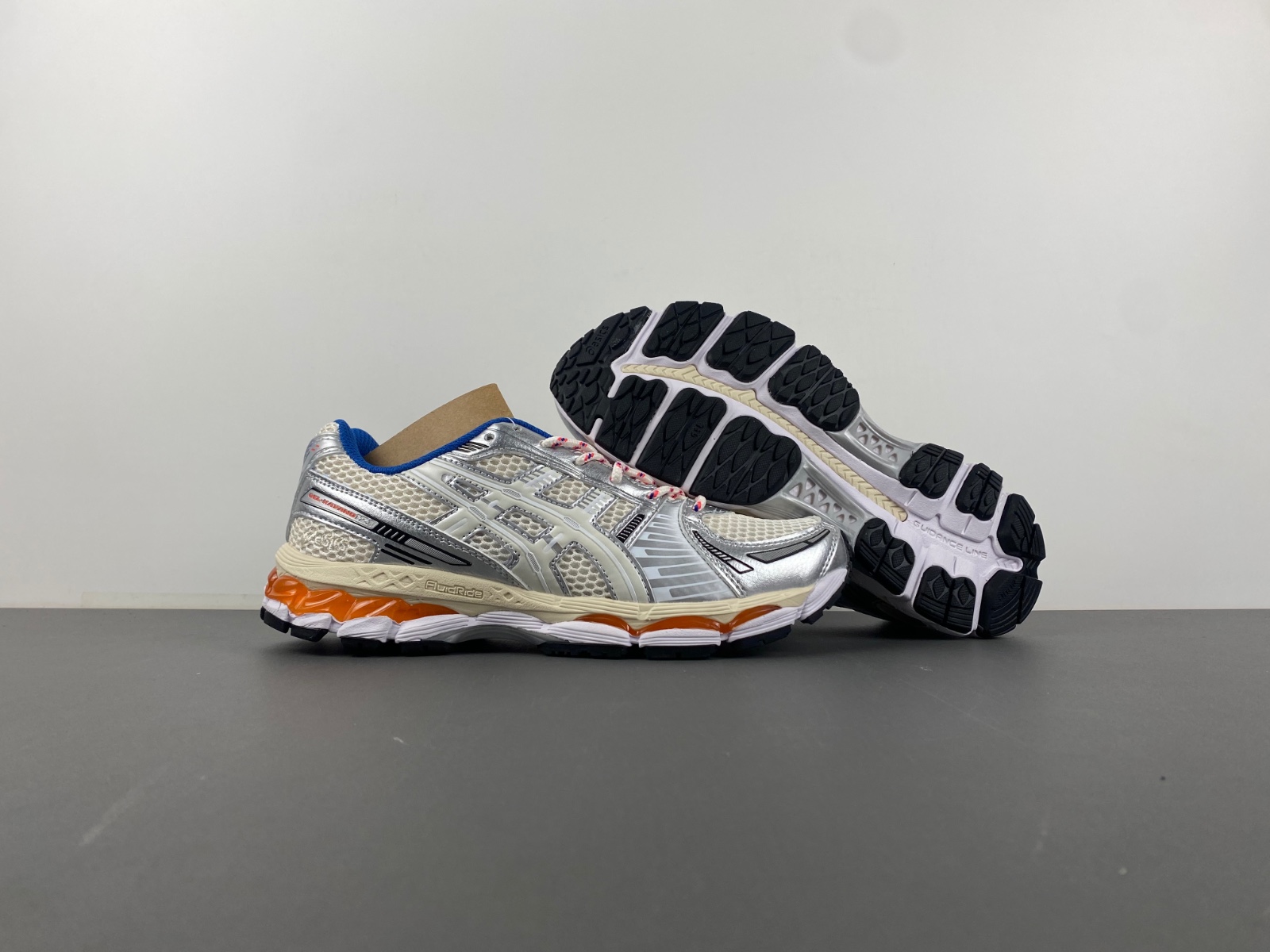 ASICS sneaker