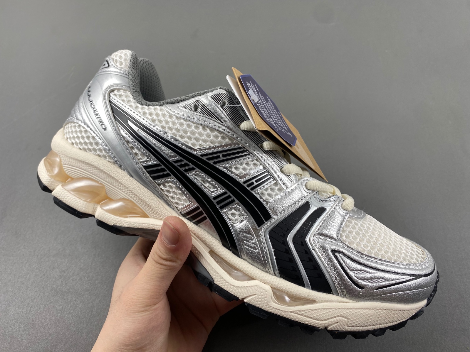 ASICS sneaker