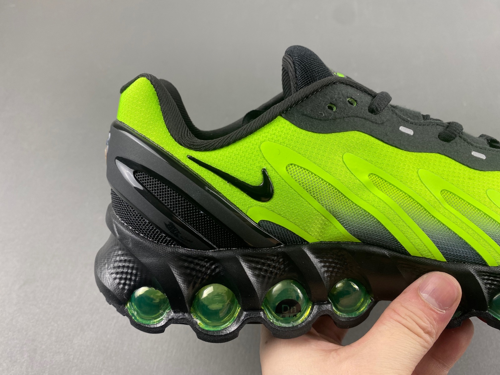 Nike Air Max DN 8