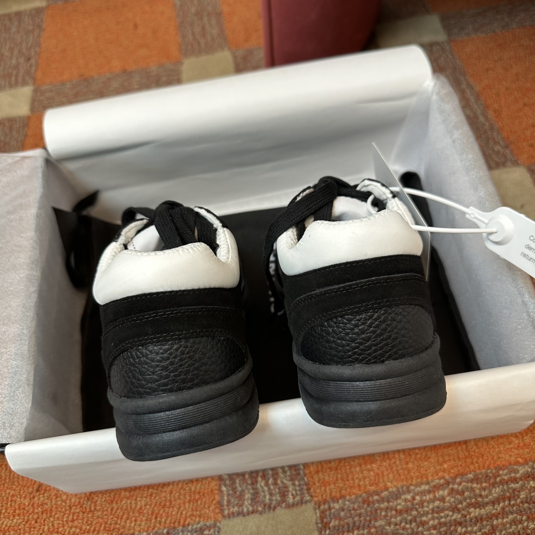 Chanel Trainer