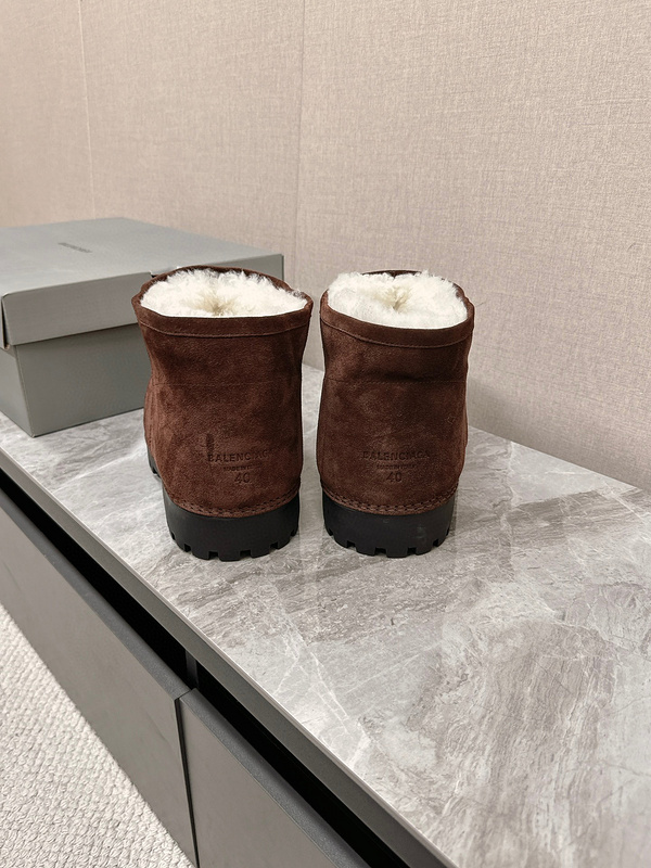 Balenciaga Winter Boots (Low-Top)