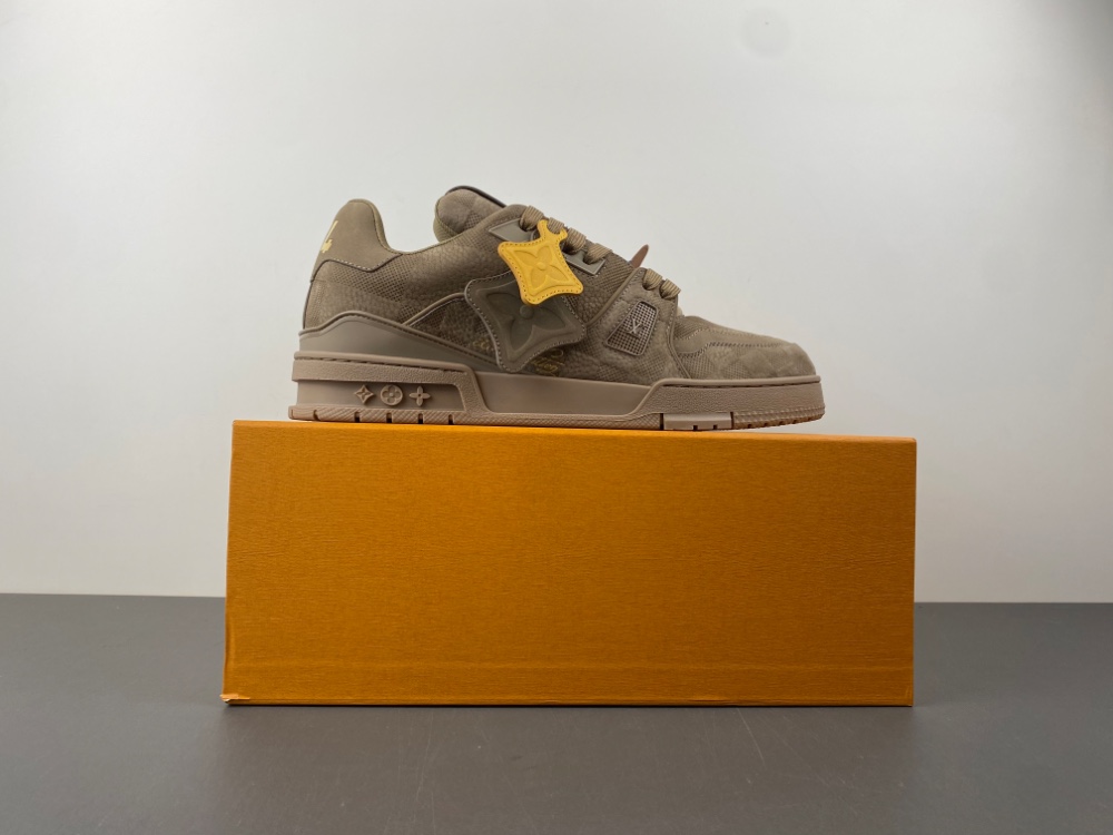 LV Trainer Sneaker